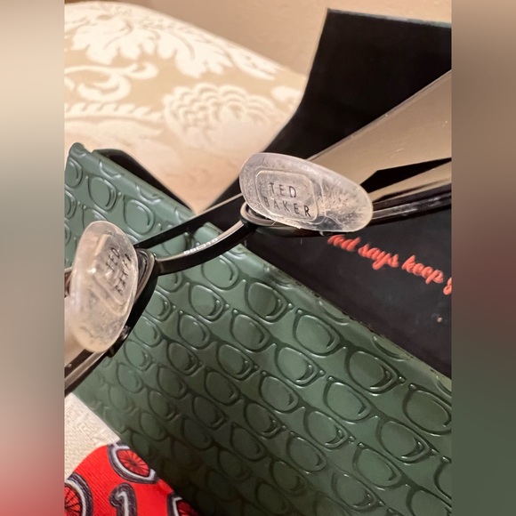 Ted Baker Aviator Unisex Sunglasses - Picture 8 of 12